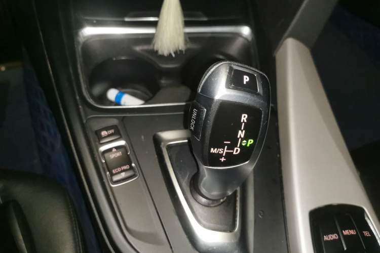 Used BMW 3 Series GT 2014 320i Leading Model Gear Lever