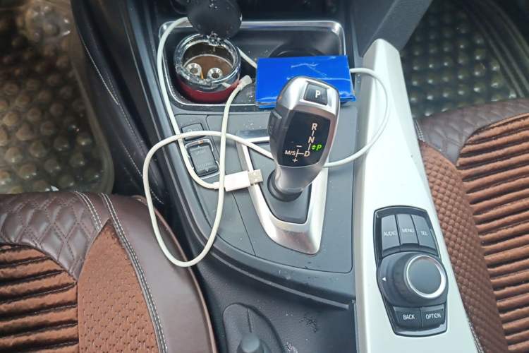 Used BMW 3 Series GT 2014 320i Leading Model Gear Lever