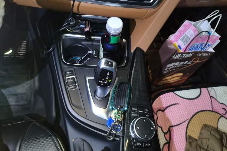 Used BMW 3 Series GT 2014 320i Design Package Model Gear Lever