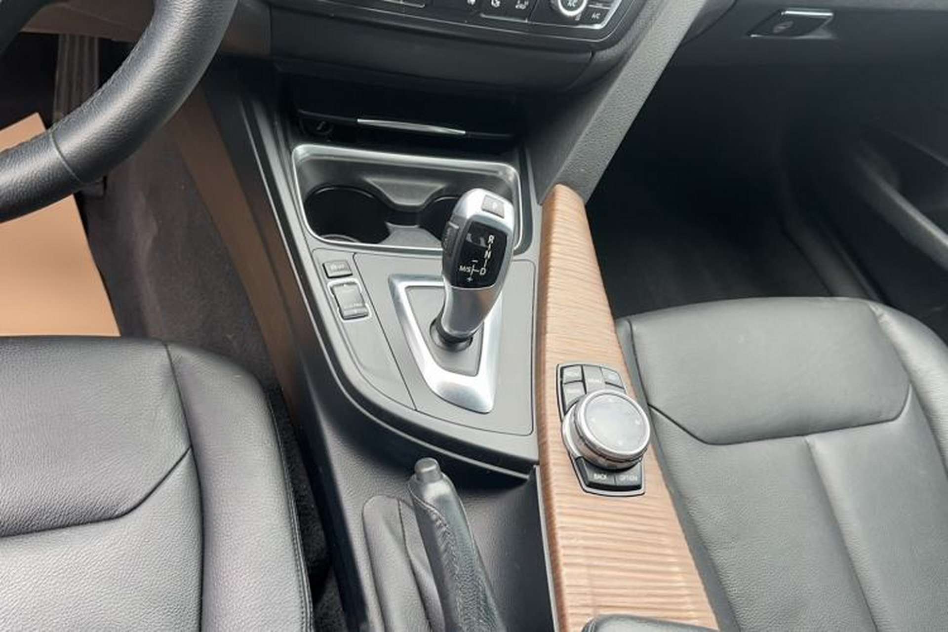 Used BMW 3 Series GT 2014 320i Design Package Model Gear Lever