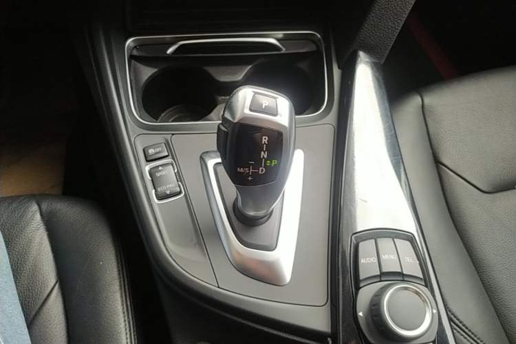 Used BMW 3 Series GT 2014 320i Leading Model Gear Lever
