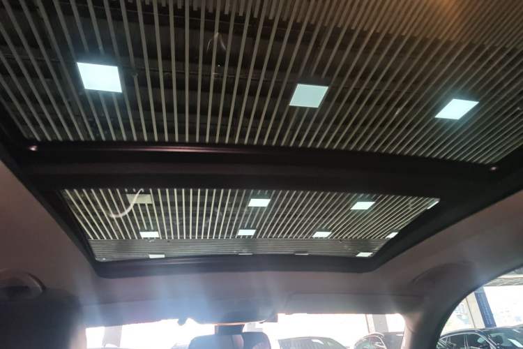 Used BMW 3 Series GT 2014 328i Design Package Model Headliner