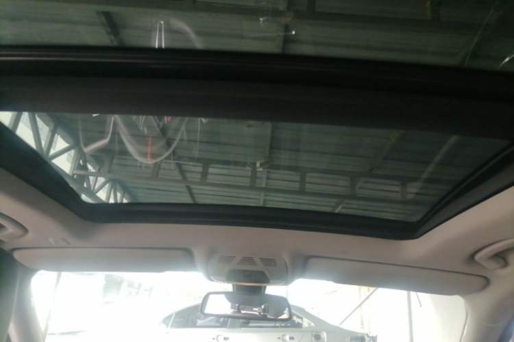 Used BMW 3 Series GT 2014 320i Leading Model Headliner