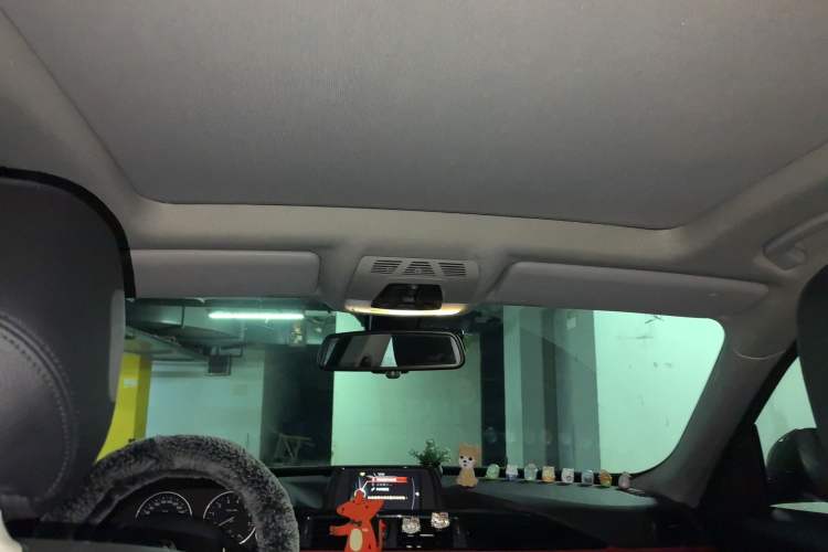 Used BMW 3 Series GT 2014 320i Leading Model Headliner