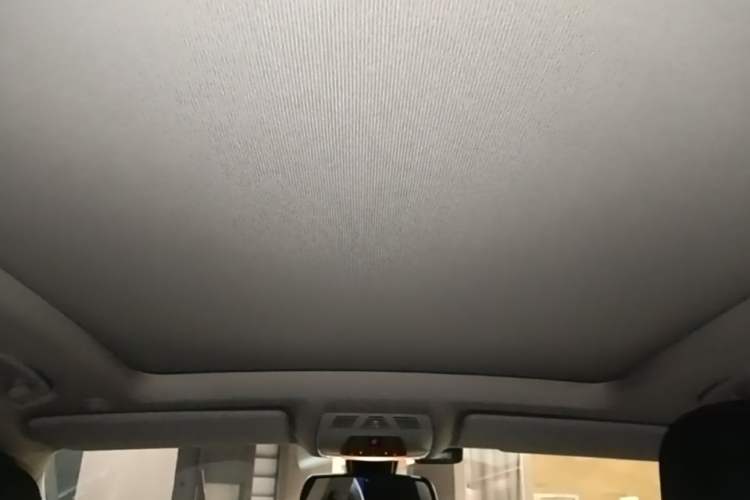 Used BMW 3 Series GT 2014 320i Leading Model Headliner