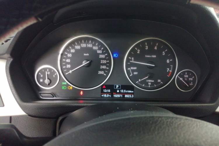 Used BMW 3 Series GT 2014 320i Leading Model Instrument Cluster