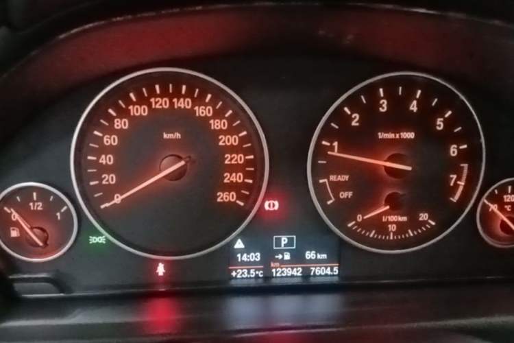 Used BMW 3 Series GT 2014 320i Leading Model Instrument Cluster