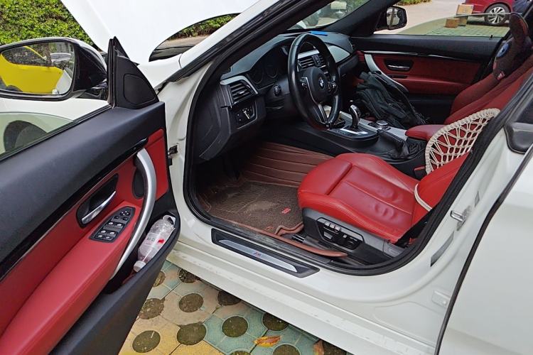 Used BMW 3 Series GT 2014 328i Design Package Model Interior 3