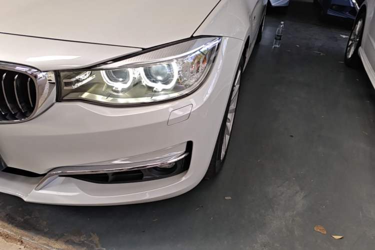 Used BMW 3 Series GT 2014 320i Design Package Model Left Front Headlight