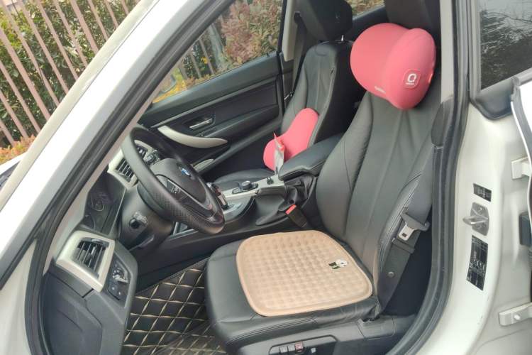 Used BMW 3 Series GT 2014 320i Leading Model Left Front Seat