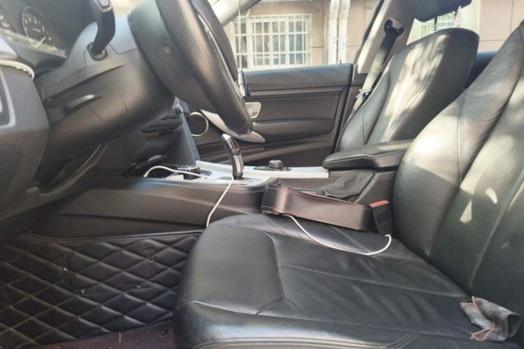 Used BMW 3 Series GT 2014 320i Leading Model Left Front Seat