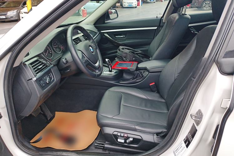Used BMW 3 Series GT 2014 320i Leading Model Left Front Seat
