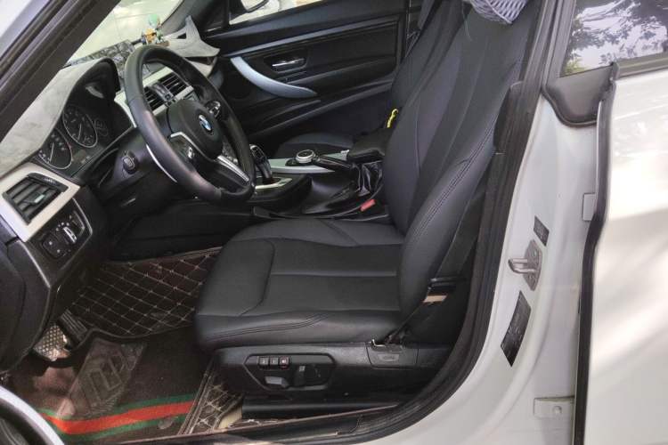 Used BMW 3 Series GT 2014 320i Leading Model Left Front Seat