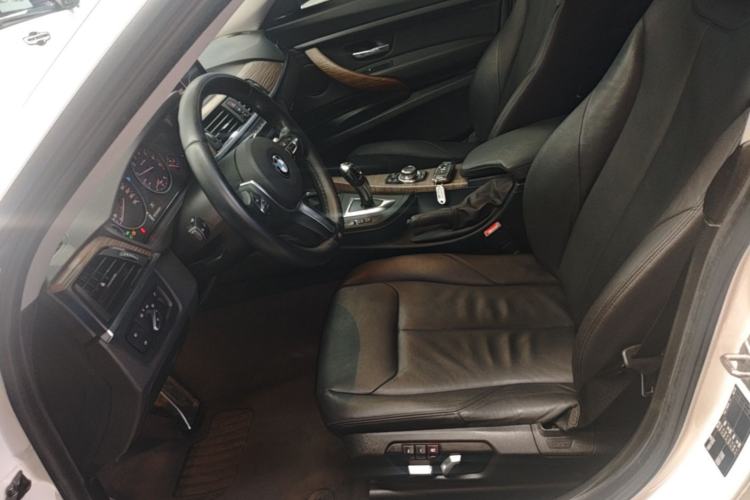 Used BMW 3 Series GT 2014 320i Leading Model Left Front Seat