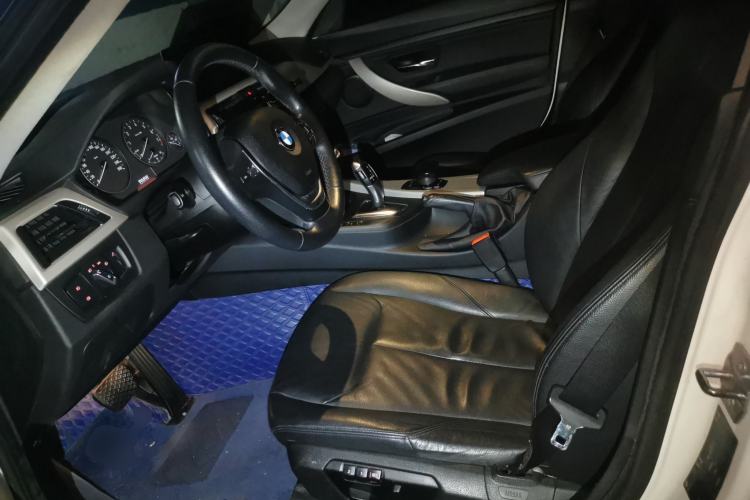 Used BMW 3 Series GT 2014 320i Leading Model Left Front Seat