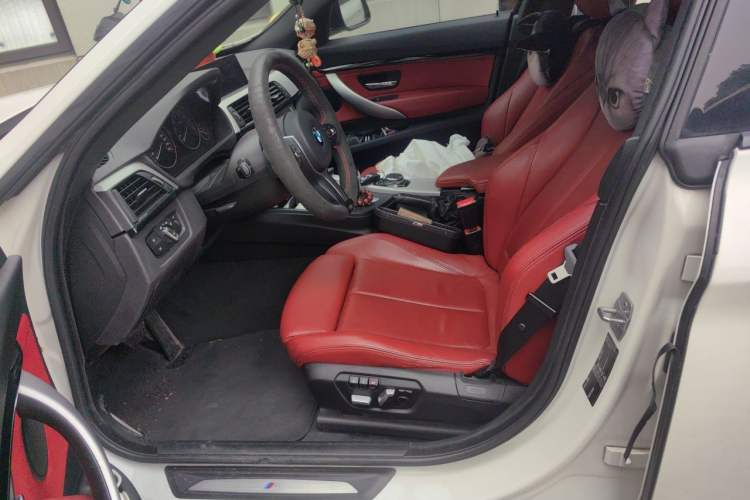 Used BMW 3 Series GT 2014 328i Design Package Model Left Front Seat