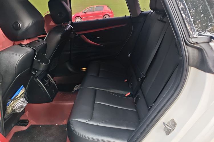 Used BMW 3 Series GT 2014 320i Leading Model Left Rear Seat