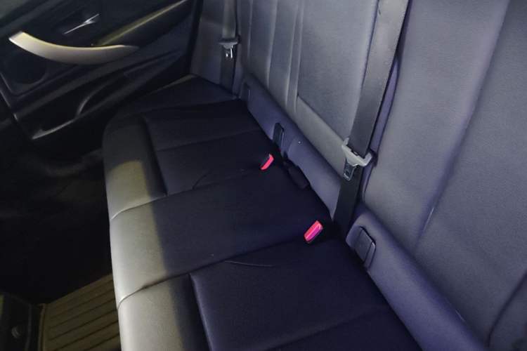 Used BMW 3 Series GT 2014 320i Leading Model Left Rear Seat