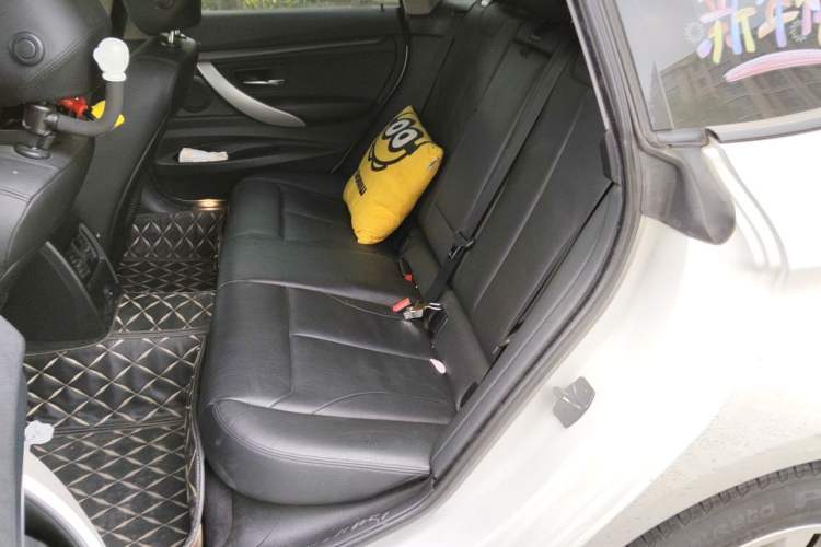 Used BMW 3 Series GT 2014 320i Leading Model Left Rear Seat