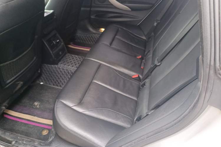 Used BMW 3 Series GT 2014 320i Leading Model Left Rear Seat