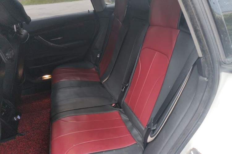 Used BMW 3 Series GT 2014 320i Leading Model Left Rear Seat