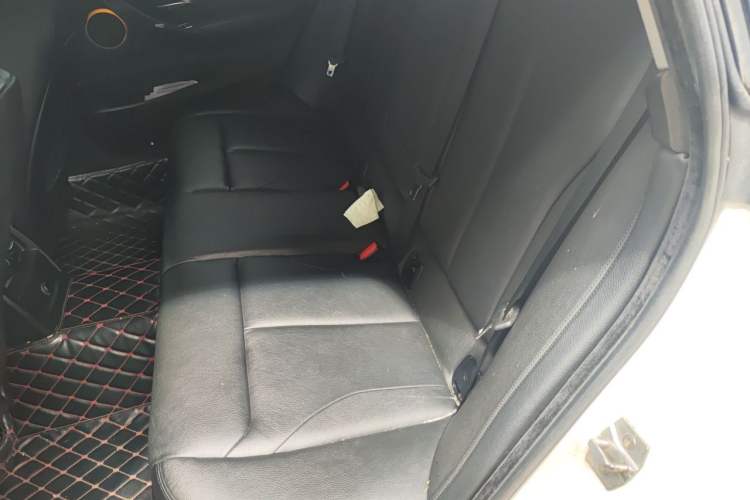 Used BMW 3 Series GT 2014 320i Leading Model Left Rear Seat