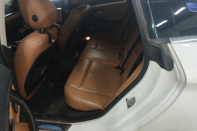 Used BMW 3 Series GT 2014 320i Design Package Model Left Rear Seat