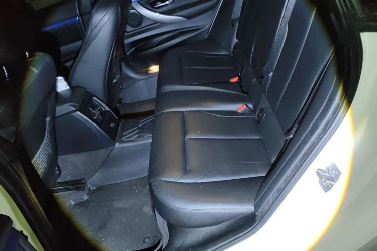 Used BMW 3 Series GT 2014 328i Design Package Model Left Rear Seat