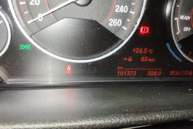 Used BMW 3 Series GT 2014 328i Design Package Model Odometer Close Up