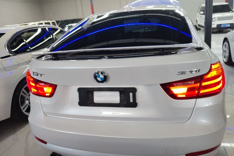 Used BMW 3 Series GT 2014 320i Leading Model Rear