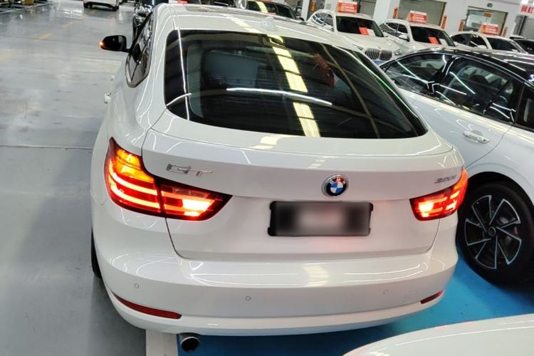 Used BMW 3 Series GT 2014 320i Leading Model Rear