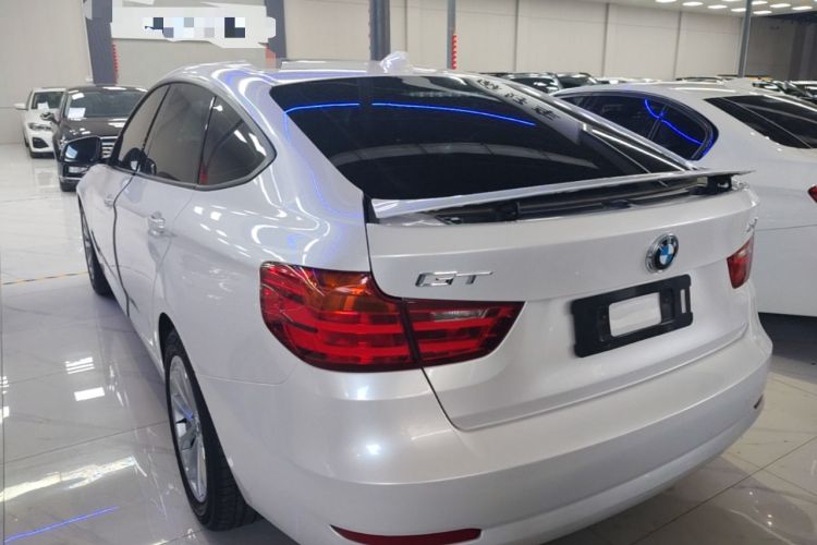 Used BMW 3 Series GT 2014 320i Leading Model Rear Left 45 Deg