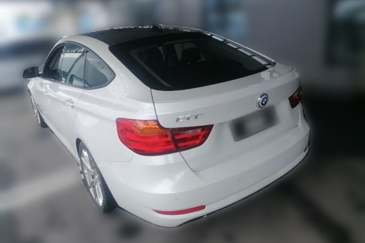 Used BMW 3 Series GT 2014 320i Leading Model Rear Left 45 Deg