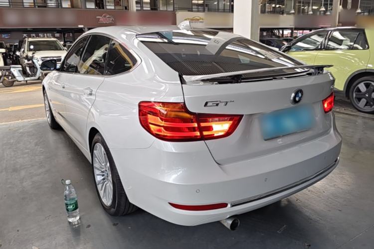 Used BMW 3 Series GT 2014 320i Design Package Model Rear Left 45 Deg