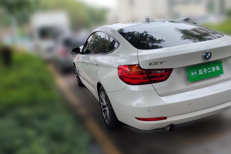 Used BMW 3 Series GT 2014 320i Leading Model Rear Left 45 Deg
