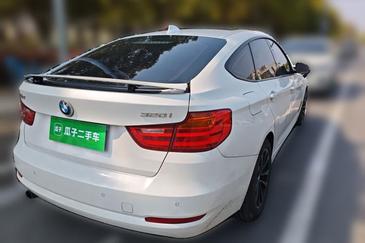 Used BMW 3 Series GT 2014 320i Leading Model Rear Right 45 Deg