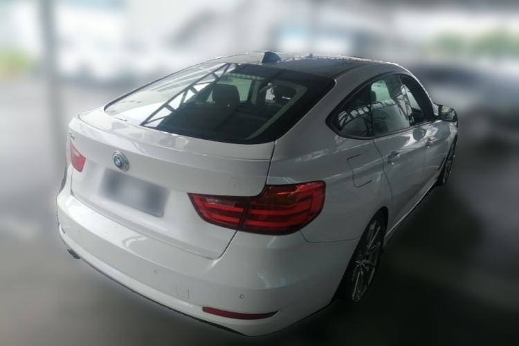 Used BMW 3 Series GT 2014 320i Leading Model Rear Right 45 Deg
