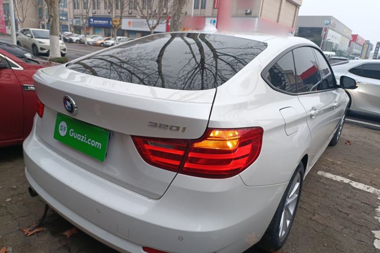 Used BMW 3 Series GT 2014 320i Leading Model Rear Right 45 Deg