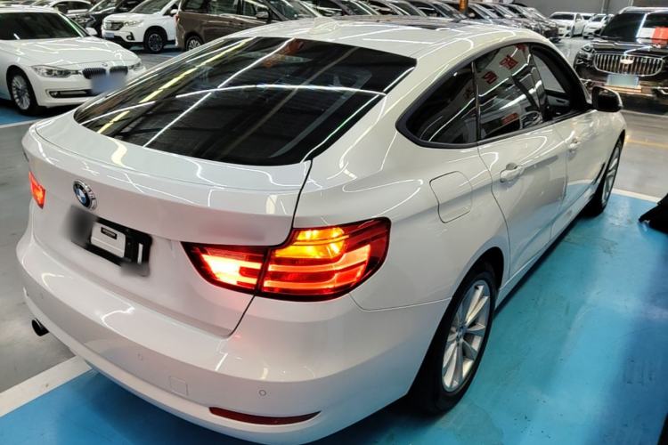 Used BMW 3 Series GT 2014 320i Leading Model Rear Right 45 Deg