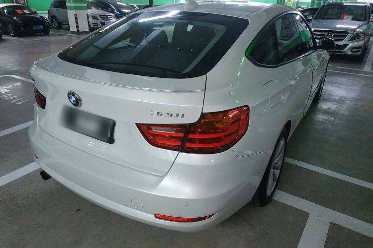 Used BMW 3 Series GT 2014 320i Leading Model Rear Right 45 Deg