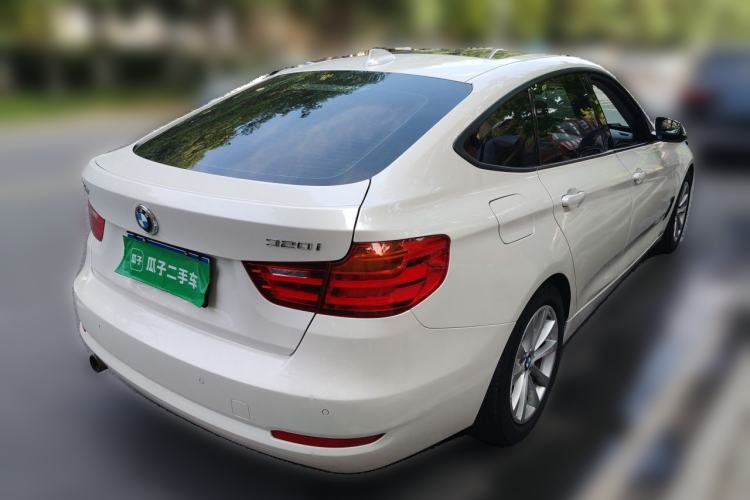 Used BMW 3 Series GT 2014 320i Leading Model Rear Right 45 Deg