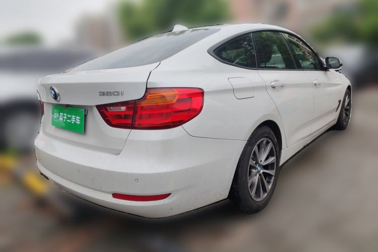Used BMW 3 Series GT 2014 320i Leading Model Rear Right 45 Deg