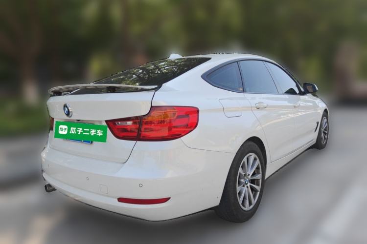 Used BMW 3 Series GT 2014 320i Leading Model Rear Right 45 Deg