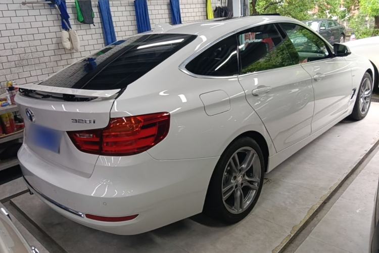 Used BMW 3 Series GT 2014 328i Design Package Model Rear Right 45 Deg