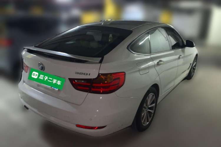 Used BMW 3 Series GT 2014 320i Leading Model Rear Right 45 Deg