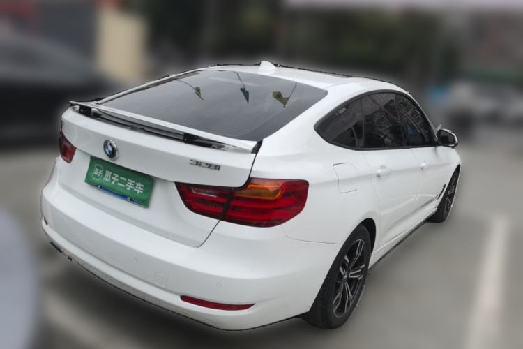 Used BMW 3 Series GT 2014 320i Leading Model Rear Right 45 Deg