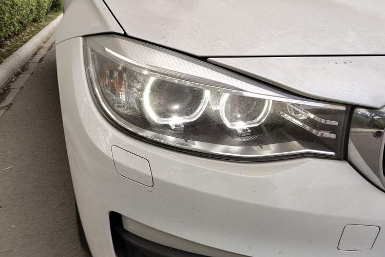 Used BMW 3 Series GT 2014 320i Leading Model Right Front Headlight