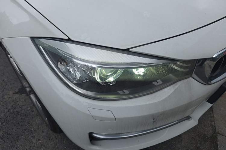 Used BMW 3 Series GT 2014 328i Design Package Model Right Front Headlight