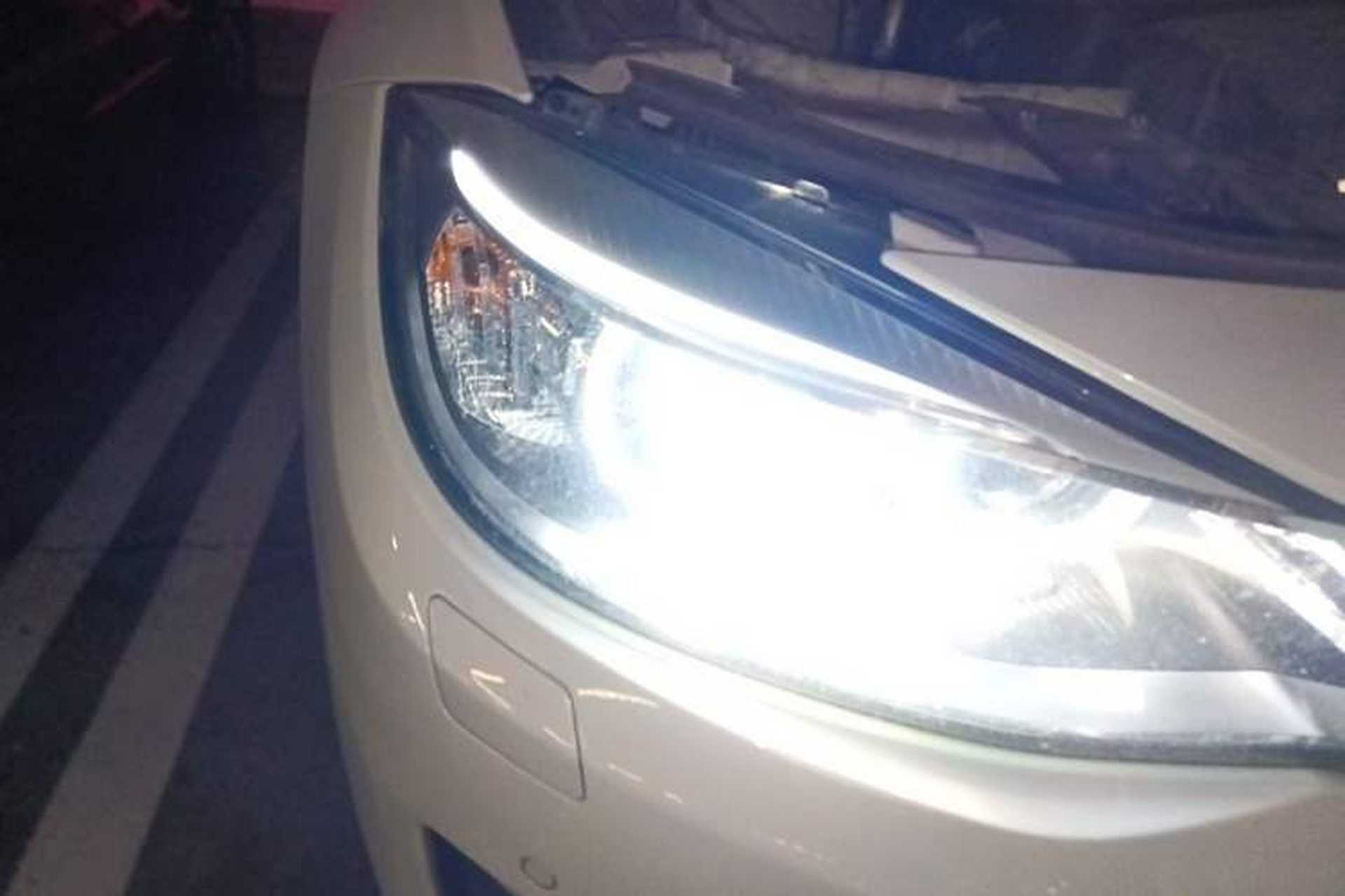 Used BMW 3 Series GT 2014 320i Leading Model Right Front Headlight