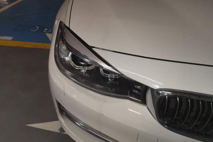 Used BMW 3 Series GT 2014 320i Design Package Model Right Front Headlight